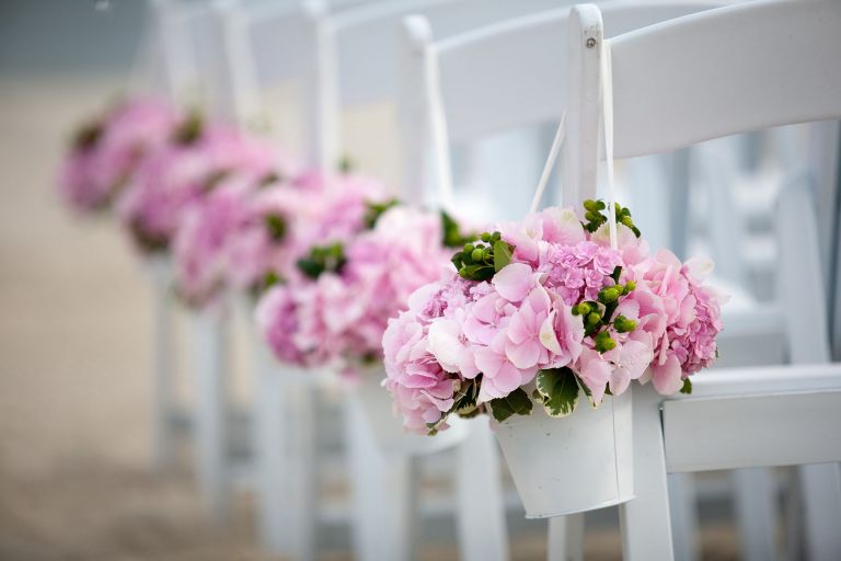 cape-cod-wedding-pink-hydreanga-aisle-runners